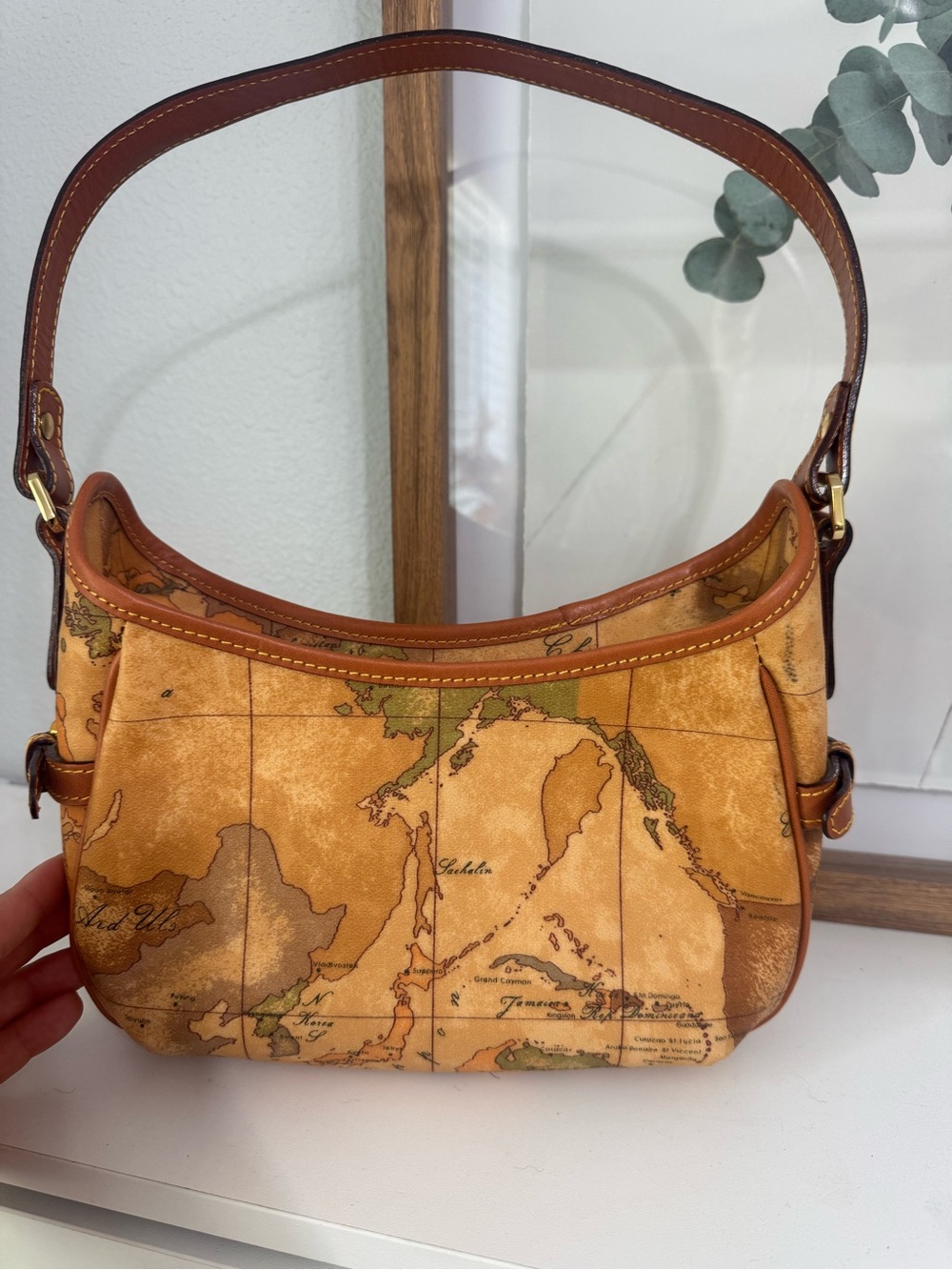 Alviero Martini 1ª Classe Geo Map Shoulder Bag Made in Italy Vintage